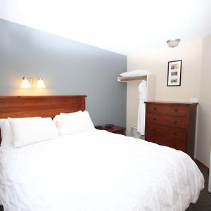 One-Bedroom Suite River View